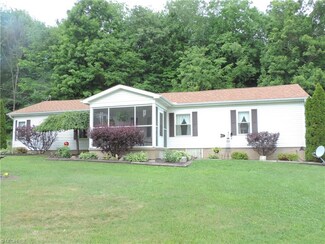 2715 Mineral City Zoar Rd NE, Bolivar, OH 44612