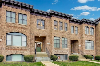 1506 W Northwest Hwy, Arlington Heights, IL 60004