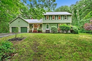 7 Ohio Rd, Tyngsboro, MA 01879