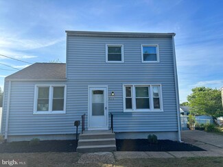 425 Summit Ave Unit 2100, Paulsboro, NJ 08066