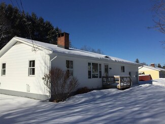 68 Dickinson Dr, Northfield, VT 05663