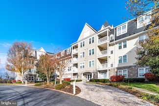 2500 Waterside Dr Unit 303, Frederick, MD 21701