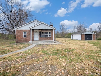 125 Edwards St, East Saint Louis, IL 62206