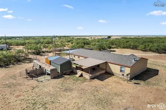 2946 Farm To Market 367, Iowa Park, TX 76367