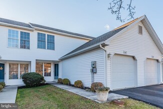 667 Teal Dr Unit 14E, Etters, PA 17319
