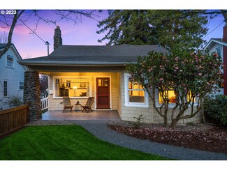 6124 SE 17th Ave, Portland, OR 97202