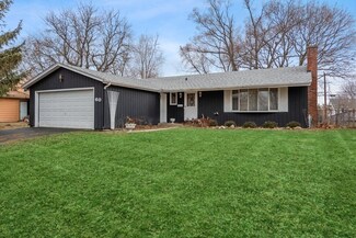 60 W Margaret Terrace, Cary, IL 60013