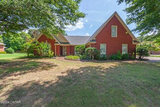 24 Summerview Dr, Jackson, TN 38305