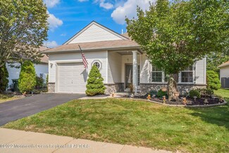53 Rochford Dr, Manchester Township, NJ 08759