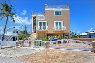 124 Guilford Ct, Tavernier, FL 33070