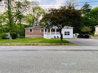 29 Mcadams Rd, Framingham, MA 01701