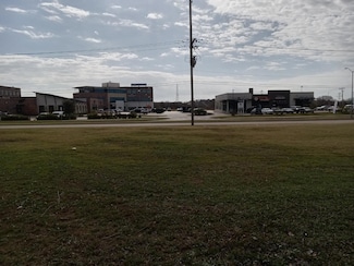 320 W Hidden Creek Pkwy, Burleson, TX 76028