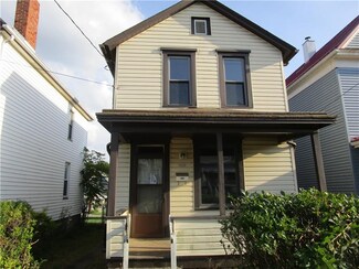950 8th Ave, Brackenridge, PA 15014