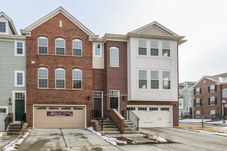 83 Marcel Ln, Schaumburg, IL 60194