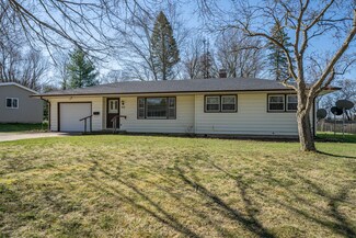 828 Forest St, Marshall, MI 49068