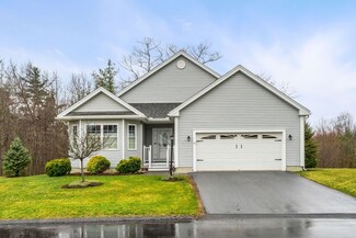 8 Strawberry Ln, Hooksett, NH 03106