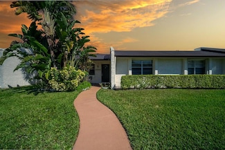 441 Golden River Dr, West Palm Beach, FL 33411