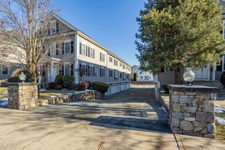 34 Prospect St Unit 4, Waltham, MA 02453