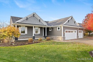 5297 Tuscan Crest Dr SE, Grand Rapids, MI 49546