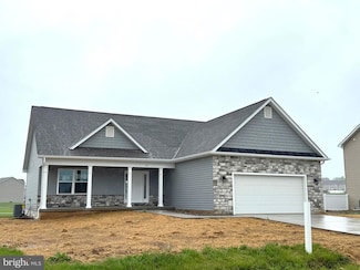 115 Santiago Cir, Martinsburg, WV 25403
