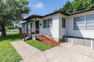 527 Avenue I, Dallas, TX 75203