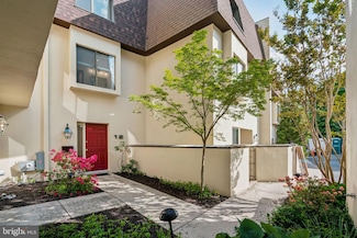 100 Llanalew Rd Unit 12, Haverford, PA 19041