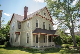 718 E Ivinson St, Laramie, WY 82070