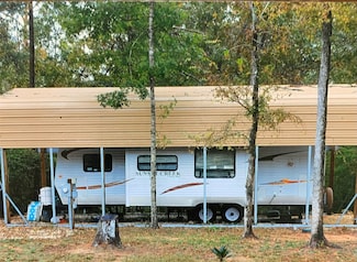 190 Water Oak Dr, Point Blank, TX 77364