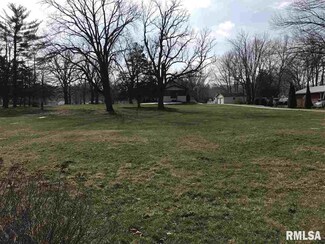 1620 1st St, Rapids City, IL 61278