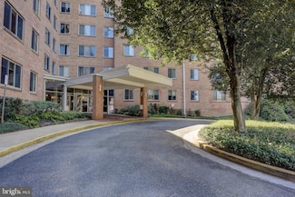 3000 Spout Run Pkwy Unit A303, Arlington, VA 22201