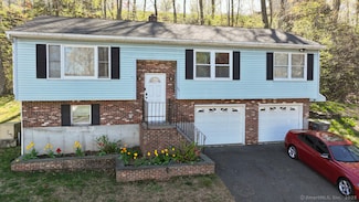 69 Morris St, Naugatuck, CT 06770