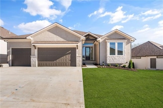 1600 NE Park Springs Terrace, Lee's Summit, MO 64064