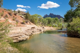 11 N Fork Dr, Hurricane, UT 84737