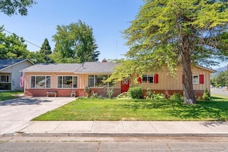 718 Buena Vista Ct, Mount Shasta, CA 96067