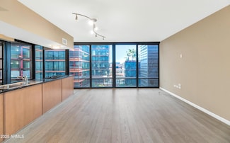 4808 N 24th St Unit 522, Phoenix, AZ 85016