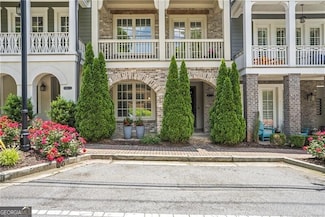 963 Forrest St, Roswell, GA 30075