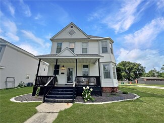 2821 Western Ave, Mattoon, IL 61938