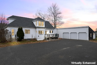 335 & 341 Hartland Ave, Pittsfield, ME 04967