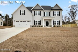 813 Colchester Reef Run, Sneads Ferry, NC 28460