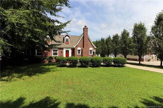 3703 Margaret Wallace Rd, Matthews, NC 28105