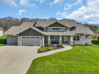 4938 Copper Leaf Blvd, Racine, WI 53403