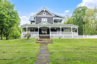 115 High St, Saint Albans, VT 05478