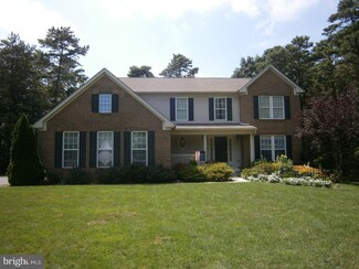 7 Holly Hills Ln, Alloway, NJ 08001