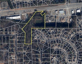 00 Eagle Dr, Woodstock, GA 30189