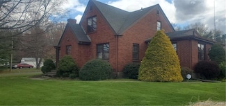 31 Bee St, Meriden, CT 06450