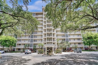 3520 Oaks Way Unit 204, Pompano Beach, FL 33069