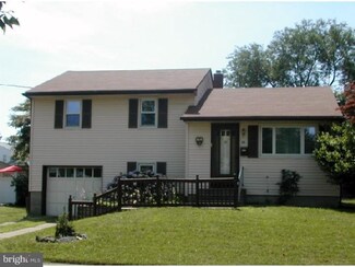 661 Andrea Rd, Runnemede, NJ 08078