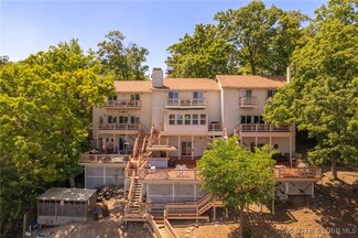 70 Ravenwood Dr, Lake Ozark, MO 65049