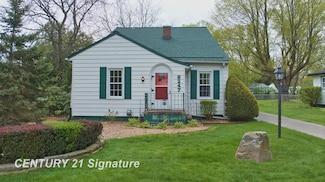 6247 Rowley Blvd, Waterford, MI 48329