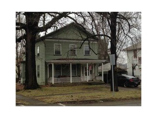 203 W Market St, Mercer, PA 16137